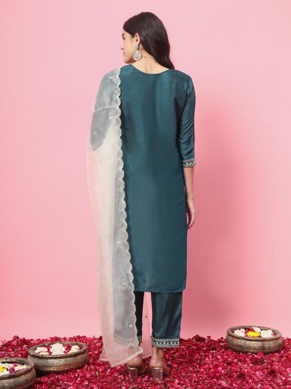 VP 9530 G Silk Blend Kurta and Trouser Set with Organza Dupatta